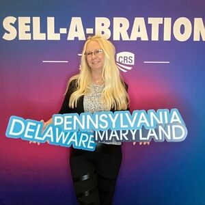 Meet your Posher, Sandra